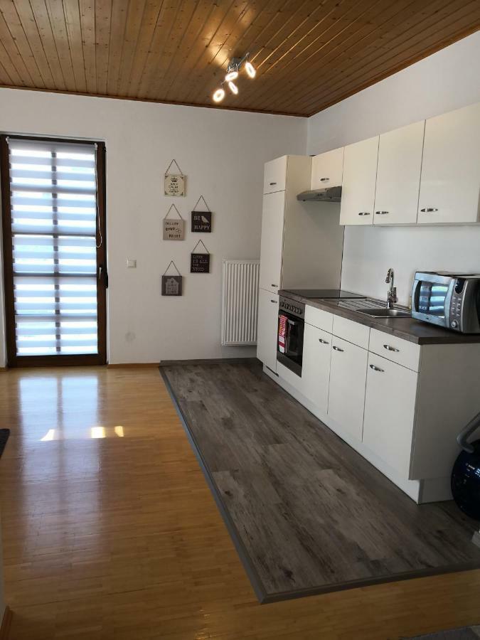 Apartment Ferienwohnung Emmerthal Auch Fuer Monteure Fewo מראה חיצוני תמונה